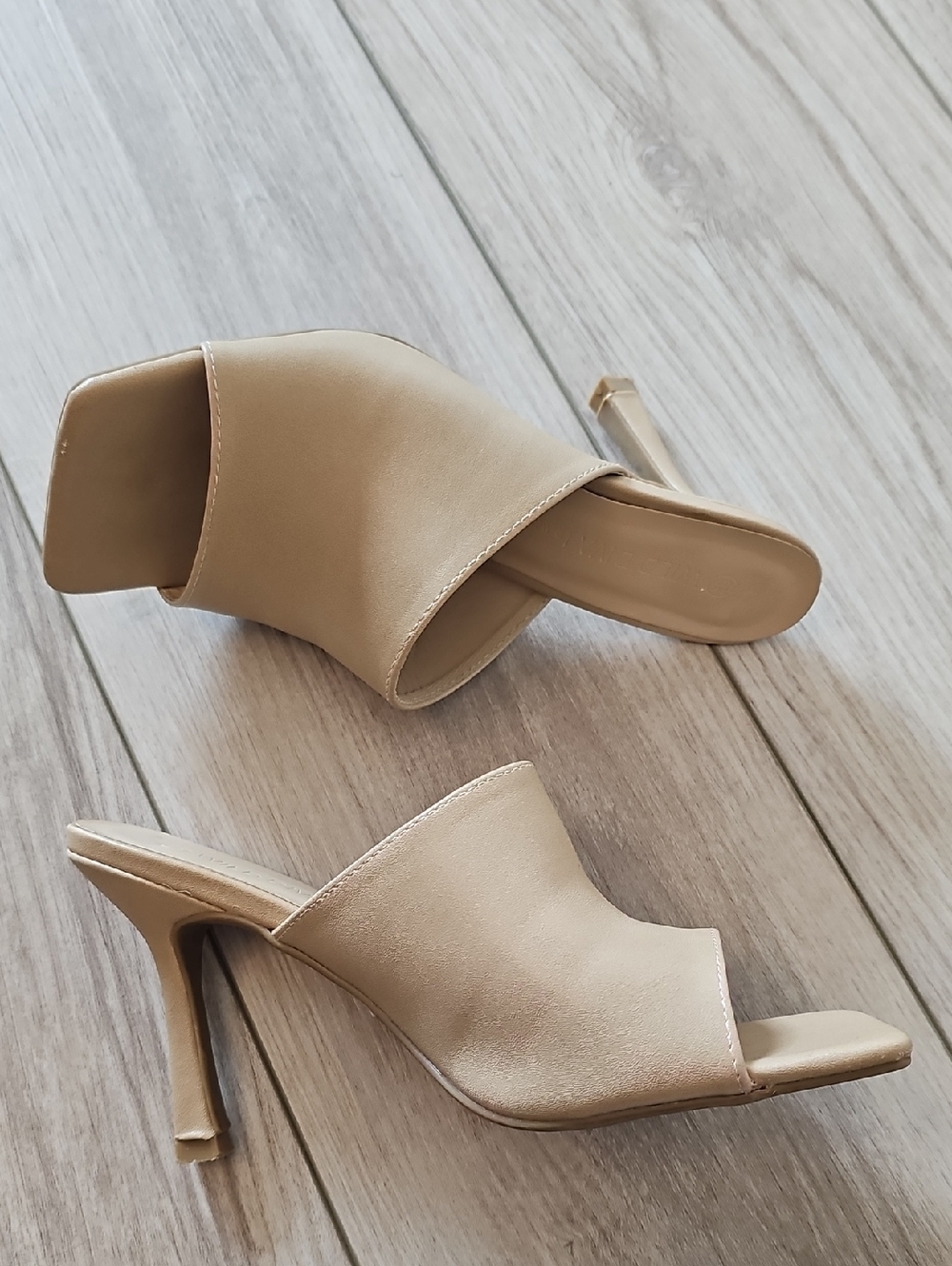 Open-Toe Slide Heels - Picture 3 of 5
